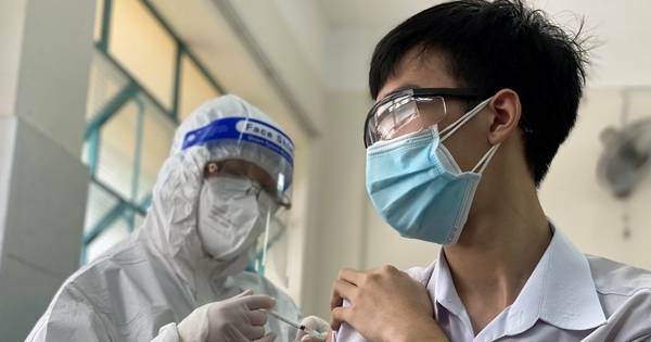 Ai sẽ tiêm vắc xin phòng Covid-19 mũi 4 ở Việt Nam?