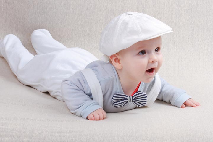 Trẻ sớm biết ngóc đầu dậy sở hữu trí thông minh hơn người?