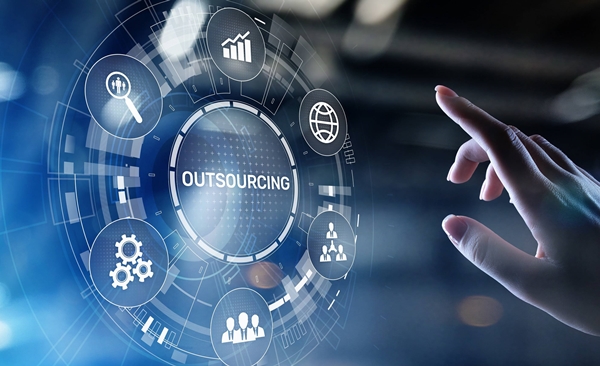 Outsourcing là gì? Lợi ích tuyệt vời của Outsourcing