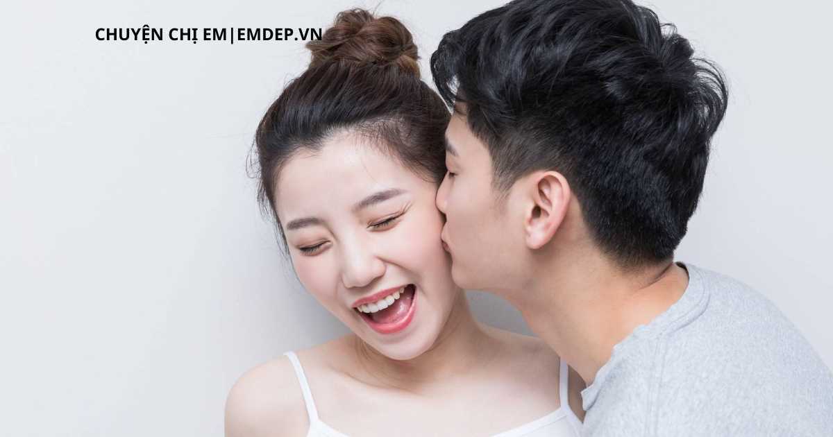 Bật mí tâm lý của đàn ông: Đứng trước người mình thích, anh ấy sẽ có 3 phản ứng khó che giấu