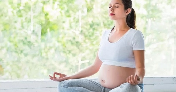 Bà bầu tập yoga có an toàn không?