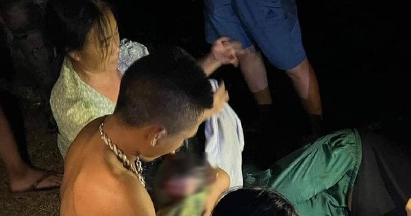 Vợ trở dạ, chồng trực tiếp đỡ đẻ cho vợ sinh con ngay bên đường trong đêm

