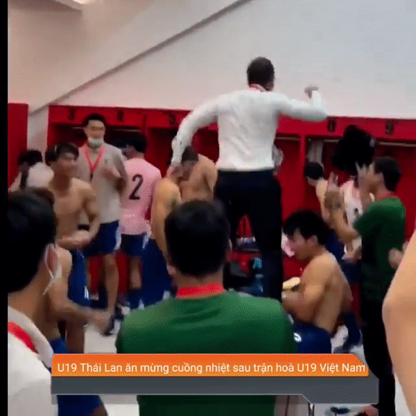 Xuất hiện hình ảnh U19 Thái Lan ăn mừng như thể vô địch sau trận hòa với U19 Việt Nam, fan phải thốt lên đúng là 'thời thế đã khác thật rồi'