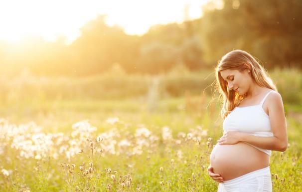 Trong giai đoạn dễ gặp dị tật thai nhi cao, ngoài bổ sung axit folic mẹ bầu còn cần chú ý vài điều

