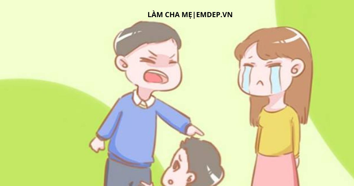 Cha mẹ làm 4 điều này trước mặt chẳng khác gì dạy con hư