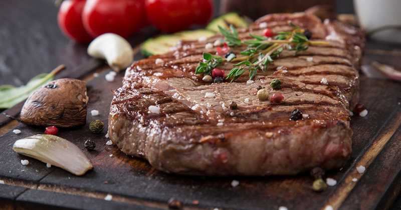Ăn thịt nhiều không tốt, ăn theo cách này giảm được tác hại