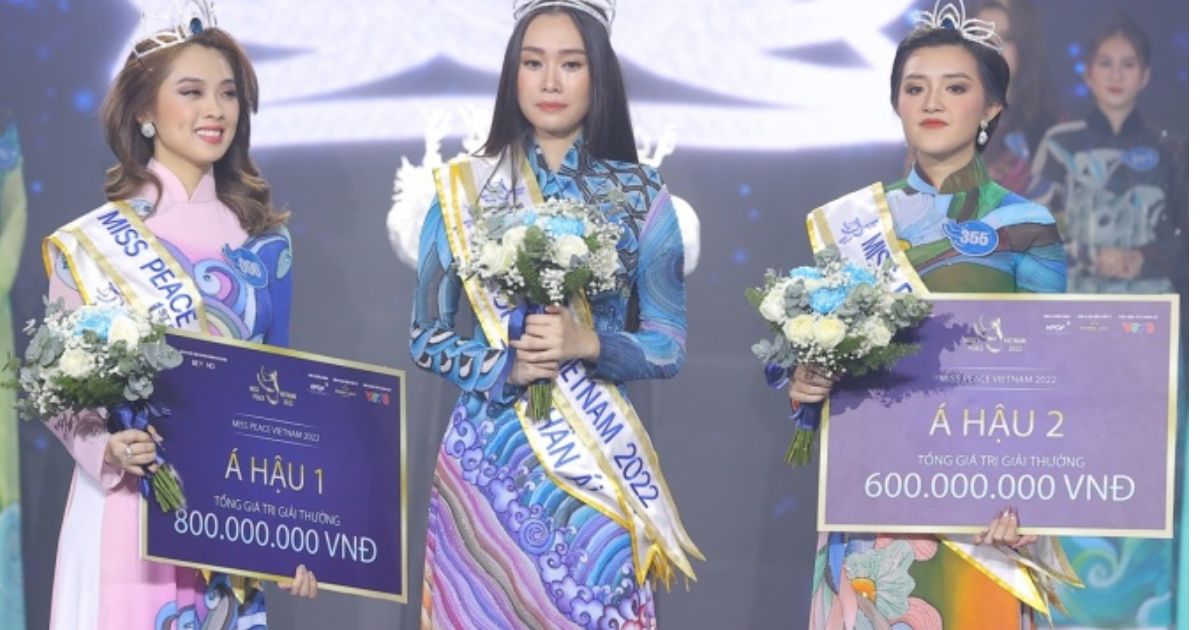 Miss Peace Vietnam 2022 Trần Thị Ban Mai: Vẻ ngoài dịu dàng, ngoại ngữ ấn tượng