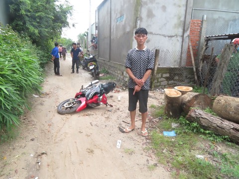 Thanh niên nuốt ma túy qua mặt công an, nội soi gắp "hàng trắng" trong ống thực quản

