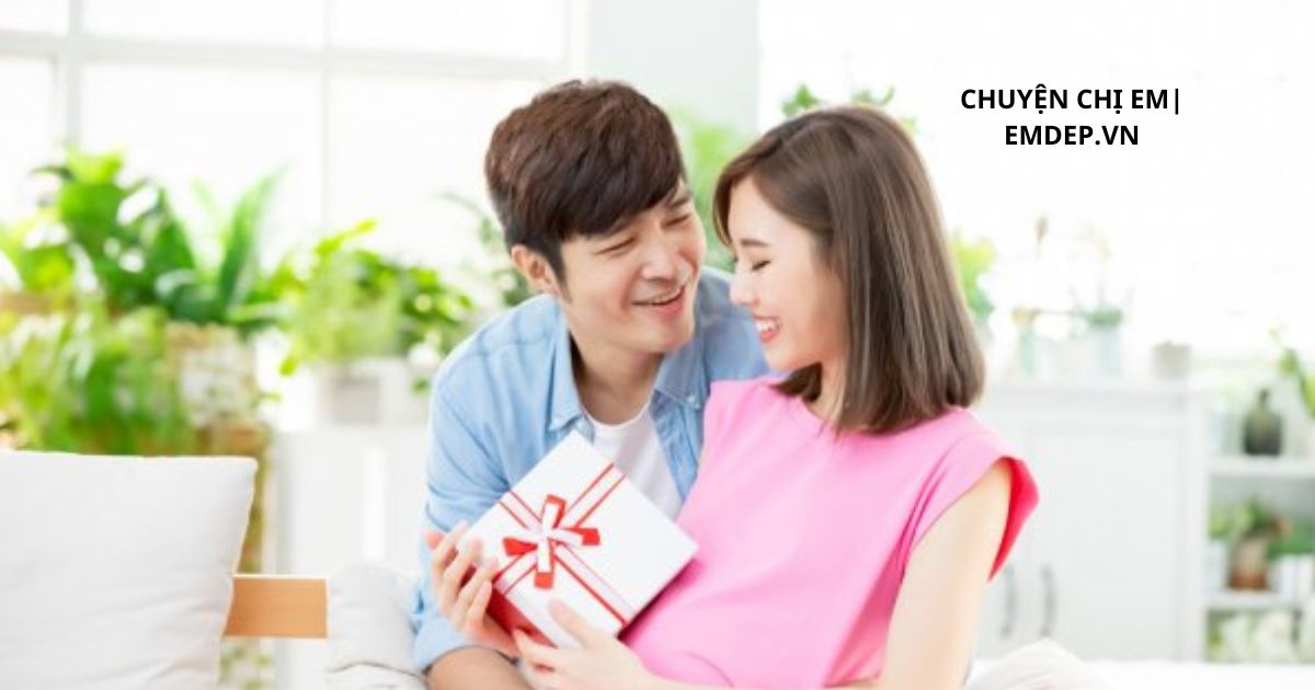 Chẳng phải đồ hiệu, xe sang, đàn ông 'tặng' bạn 4 thứ này mới là yêu bạn thật lòng
