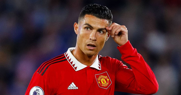 MU chấm dứt hợp đồng với Ronaldo trước thời hạn

