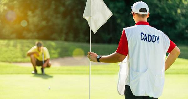 Caddy golf là gì? Những kỹ năng một caddy cần có?