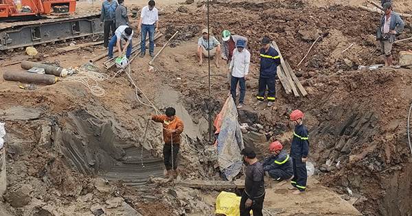 Vụ bé trai 10 tuổi rơi xuống trụ bê tông sâu 35m: Phương án mới nhất được đưa ra để cứu cháu bé
