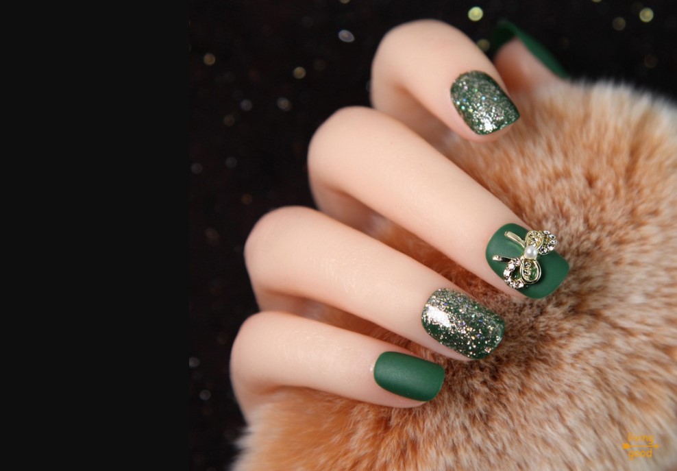 Top 11 mẫu nail màu xanh lá thời thượng chị em nhất định phải thử một lần