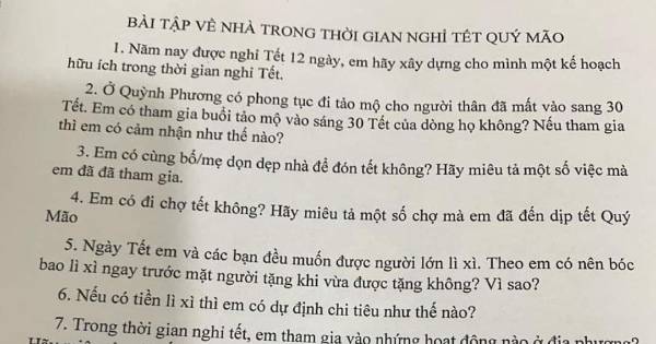 Xôn xao hình ảnh tờ bài tập về nhà dịp Tết của thầy giáo giao cho học sinh, câu kết mới khiến phụ huynh vỗ tay rầm rầm