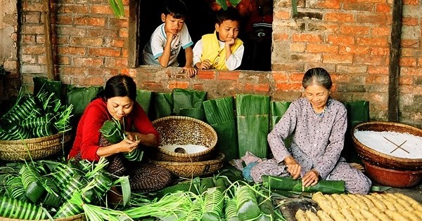 Tết nhắc ta ghi nhớ: Gia đình là nguồn cội, là tổ ấm tràn đầy yêu thương nuôi dưỡng tâm hồn ta suốt cả cuộc đời