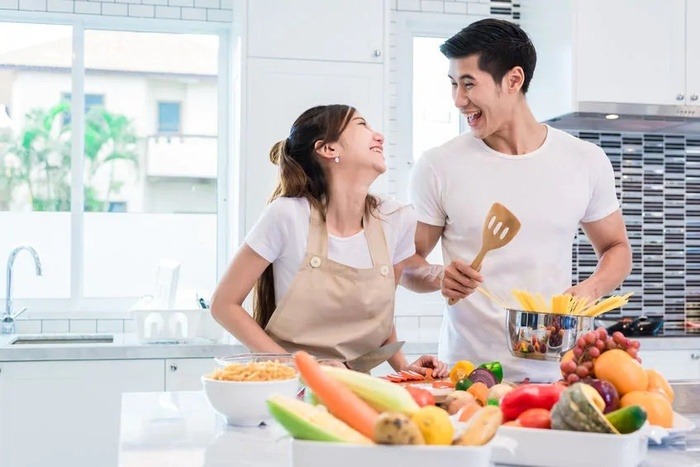 4 điều các cặp vợ chồng nên cùng trải nghiệm trong thời khắc chuyển năm mới để hôn nhân ngày càng gắn bó
