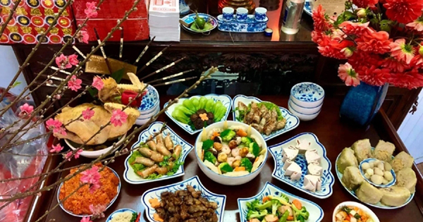 Văn khấn cúng thần linh và gia tiên ngày mùng 1 Tết Quý Mão 2023 đầy đủ và chi tiết nhất

