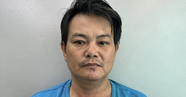 Cô gái bị tài xế xe ôm đưa vào chỗ vắng hiếp dâm, cướp tài sản lúc rạng sáng

