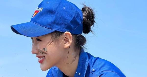 Hoa hậu Liên lục địa Bảo Ngọc "chân lấm tay bùn" trồng cây, bảo vệ môi trường ở Cà Mau