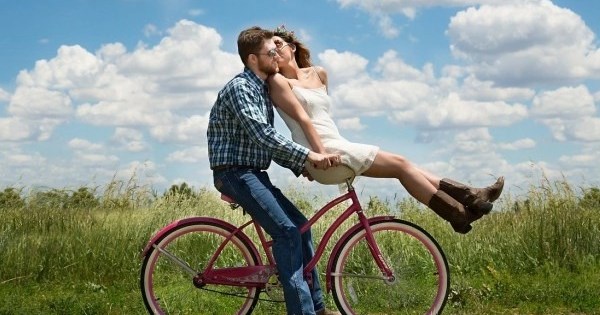 Bạn đã thật sự yêu hay chỉ muốn tận hưởng cảm giác được ai đó theo đuổi?