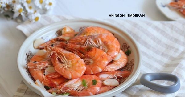 Chế biến tôm hấp ngon tuyệt phẩm bằng nồi cơm điện, tại sao không?