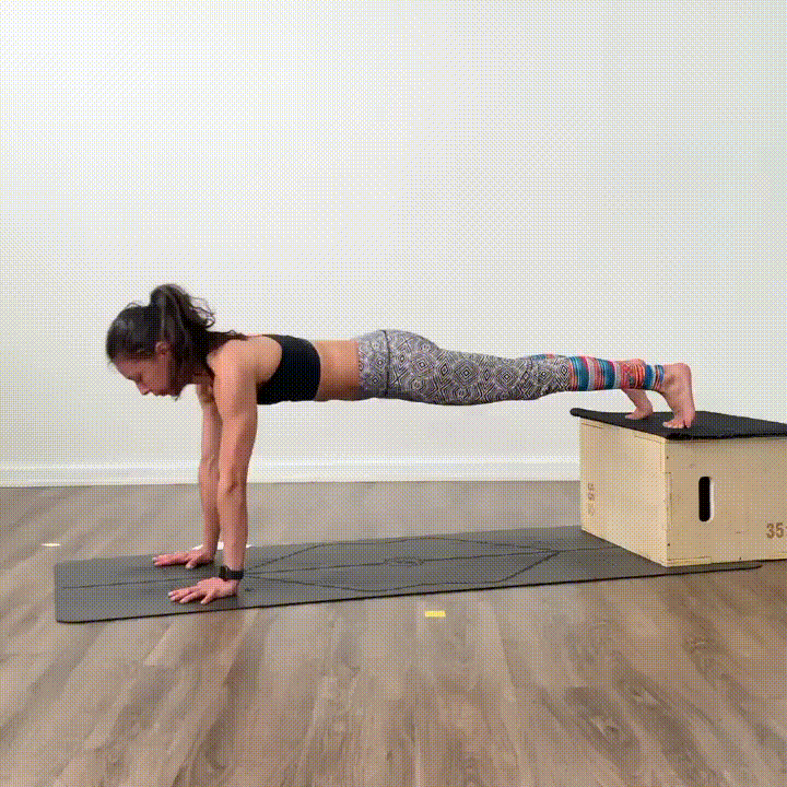 4 động tác biến thể của Plank giúp bạn có vòng bụng săn chắc, mặc gì cũng đẹp