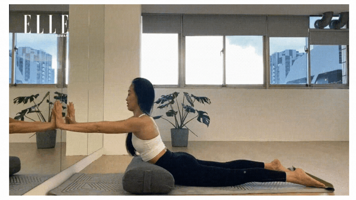 3 cách tập yoga trước khi đi ngủ để có lưng ong