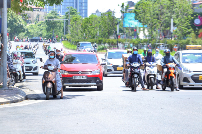 Nắng nóng ở Hà Nội và miền Bắc kéo dài đến bao giờ?