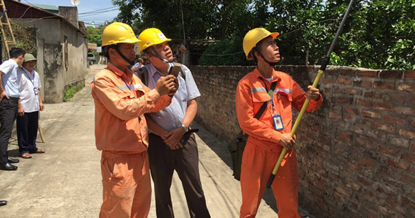 Sau khi tăng giá điện, mỗi gia đình phải trả thêm bao nhiêu tiền mỗi tháng?

