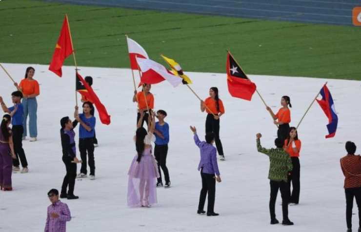 Sự cố bất ngờ tại lễ khai mạc Sea Games 32, Campuchia lên tiếng xin lỗi