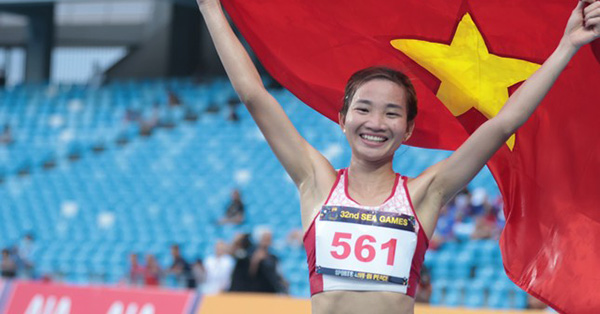 Siêu kỷ lục SEA Games: Nguyễn Thị Oanh "xé gió" trên đường chạy 10.000m, giành tấm HCV thứ 4 tại SEA Games 32

