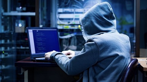 Bắt khẩn cấp hacker nâng khống sổ tiết kiệm từ một  triệu lên 51,5 tỷ đồng
