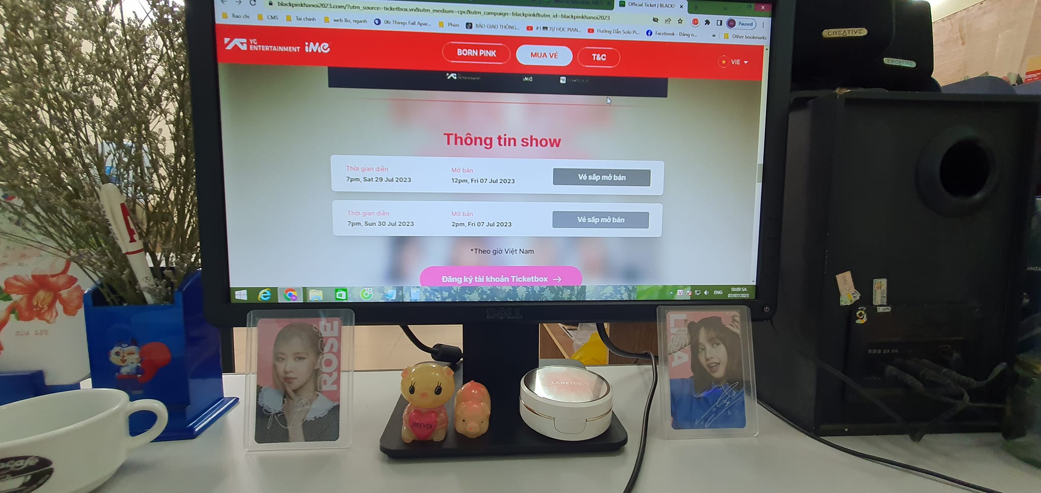 Mua vé BLACKPINK: Khổ sở nhìn con số "chờ xếp hàng" online, vừa thanh toán thành công đã rao bán kiếm lời