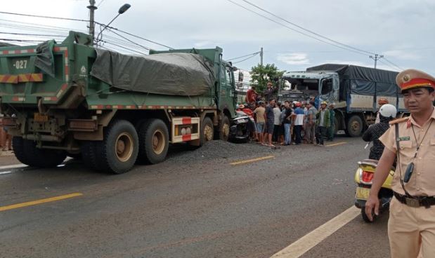 Xe CLB Hoàng Anh Gia Lai gặp nạn, 3 người tử vong, một người bị thương

