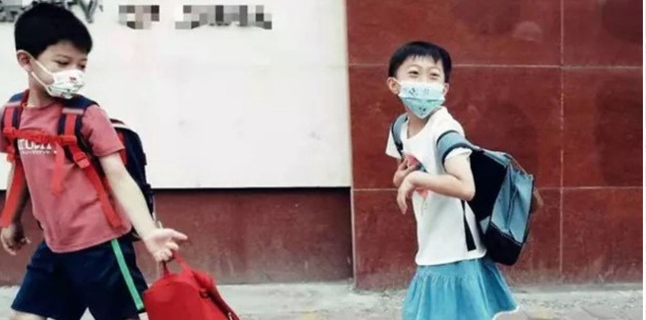 Bé trai bỗng dưng thích mặc váy, phụ huynh suy sụp khi biết nguyên nhân
