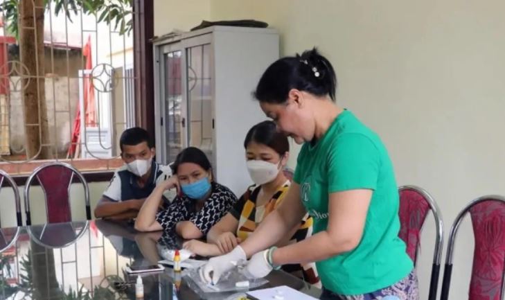Cục Phòng, chống HIV/AIDS thông tin về hoạt động của nhóm Bông hồng đen