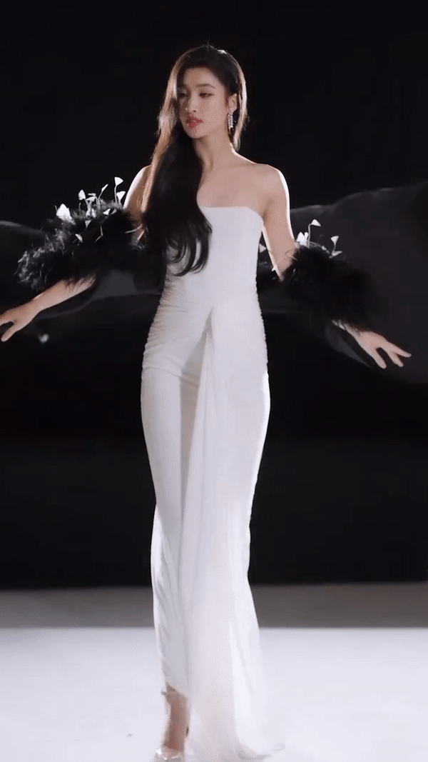 Phương Nhi lên đường thi Miss International 2023, mang theo loạt trang phục 'hết nước chấm'
