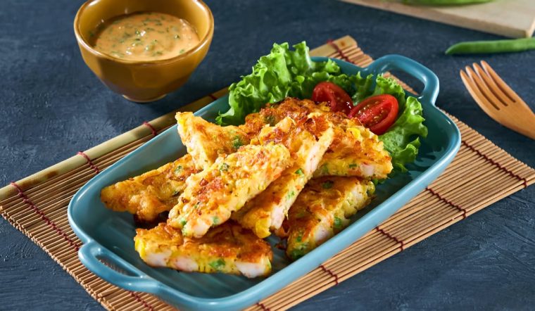 Chỉ cần một quả trứng với ít rau củ là có ngay bữa sáng đủ chất, nhanh gọn, bé nào cũng thích mê