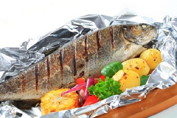 Loại cá xương sụn giàu dinh dưỡng, đem nướng giấy bạc được món thơm lừng, người sành ăn nhất cũng phải khen