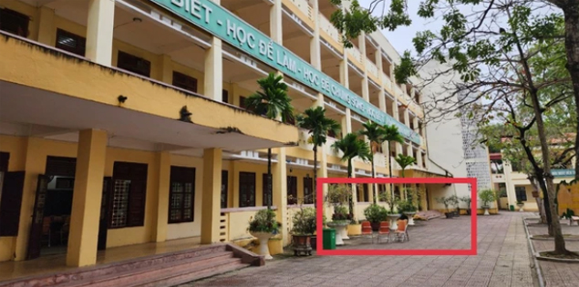 Nam sinh rơi từ tầng 4 xuống sân trường ở Thanh Hóa đã tử vong

