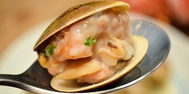Bà bầu ăn nghêu có an toàn không? Lợi ích và tác dụng phụ mẹ cần biết