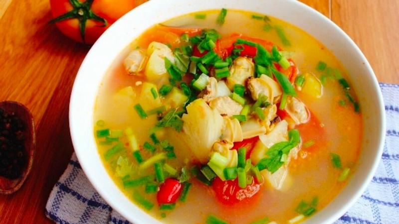 Trời nắng, có bát canh ngao nấu dứa chua ngọt mát khỏe cả người