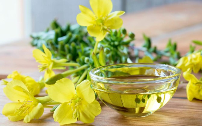 Tác dụng phụ của tinh dầu hoa anh thảo bạn cần lưu ý