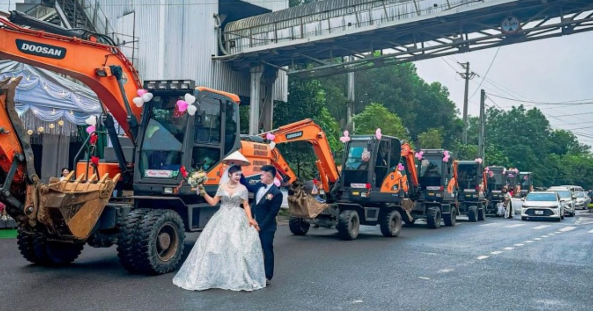 Nhà trai đón dâu bằng dàn máy xúc cực ngầu, bố vợ cũng phải "giật mình, dụi mắt"