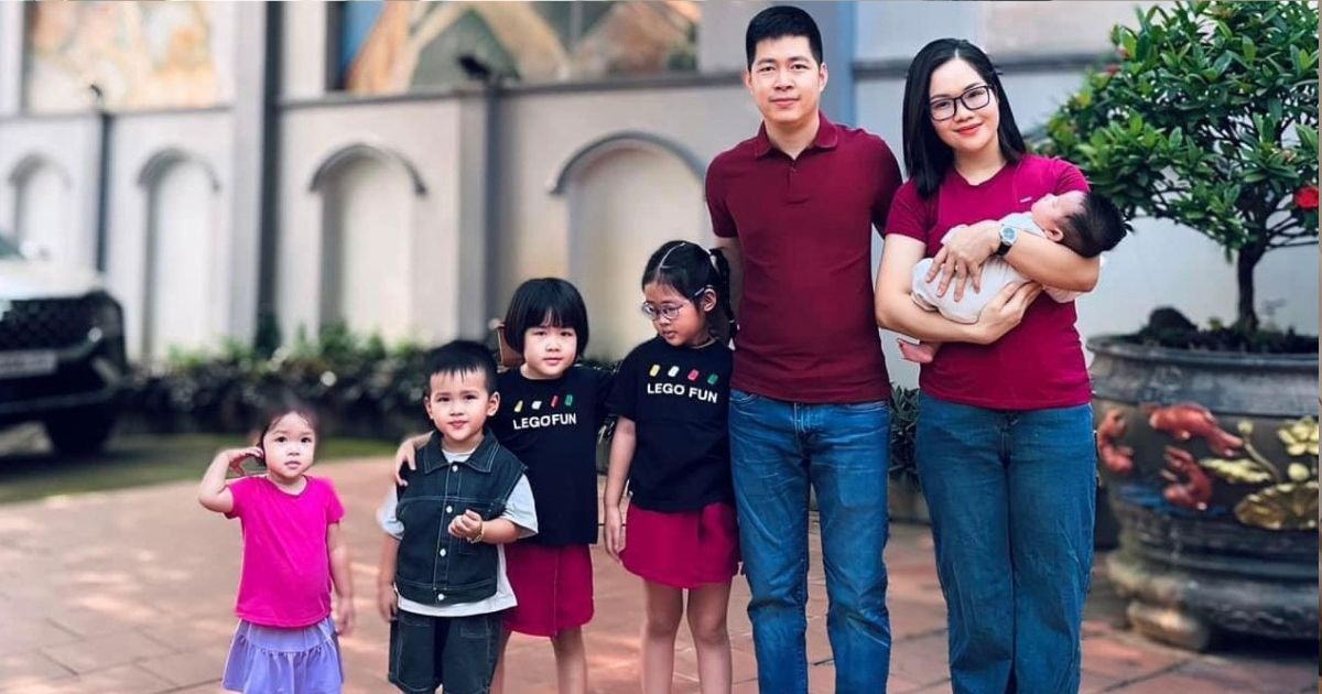 Sinh liền 5 con sau 7 năm, bà mẹ tiết lộ chi phí mỗi tháng khiến dân tình "toát mồ hôi"