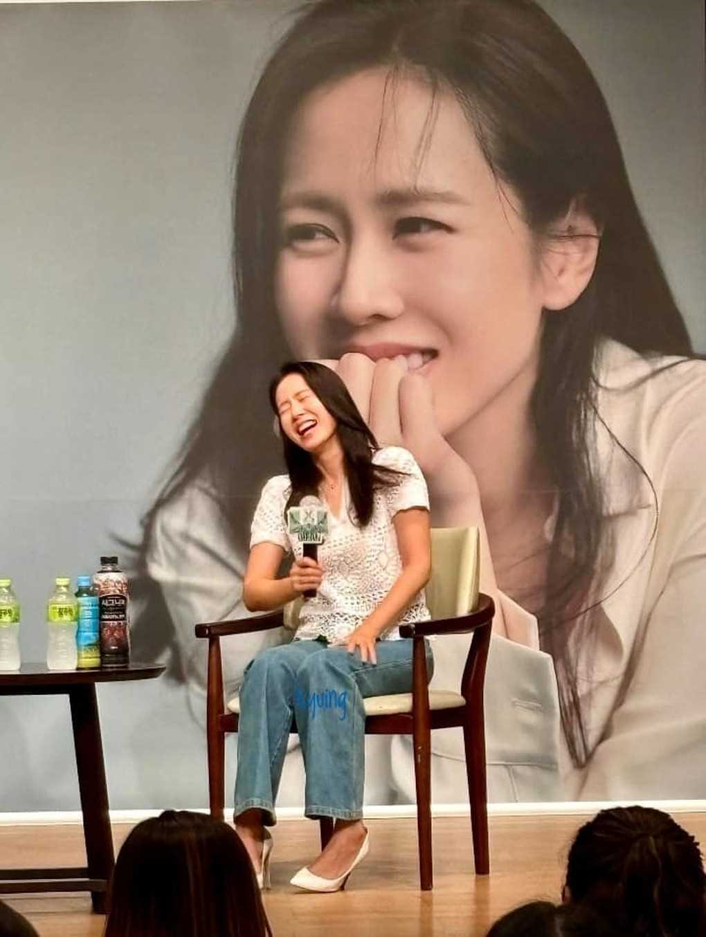 Khám phá cuộc sống hôn nhân "màu hồng" của diễn viên Son Ye Jin và Hyun Bin, những điều bạn chưa biết!