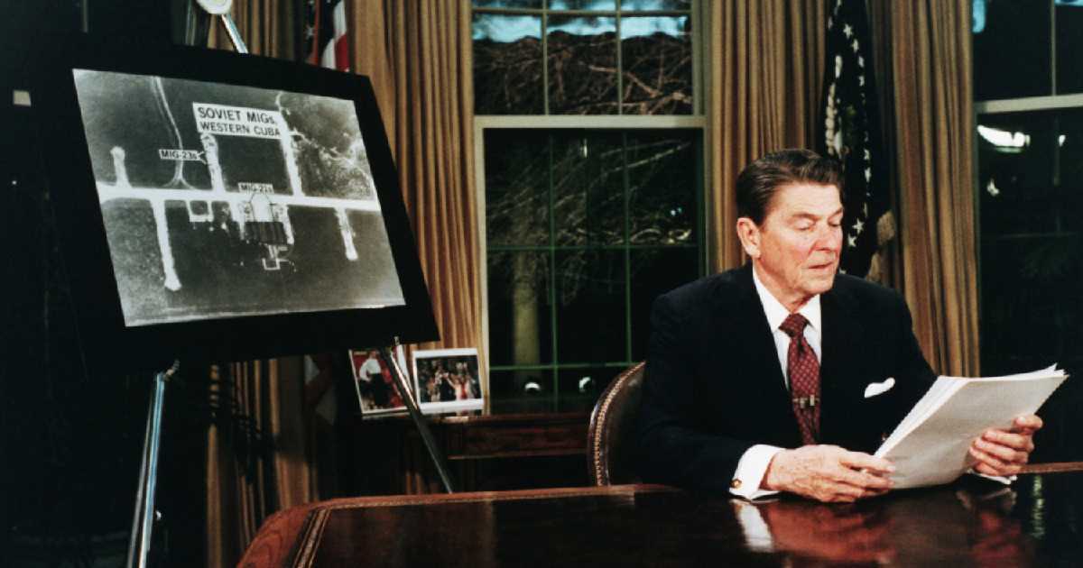 Ronald Reagan tiết lộ 4 bí quyết trở thành nhà giao tiếp vĩ đại