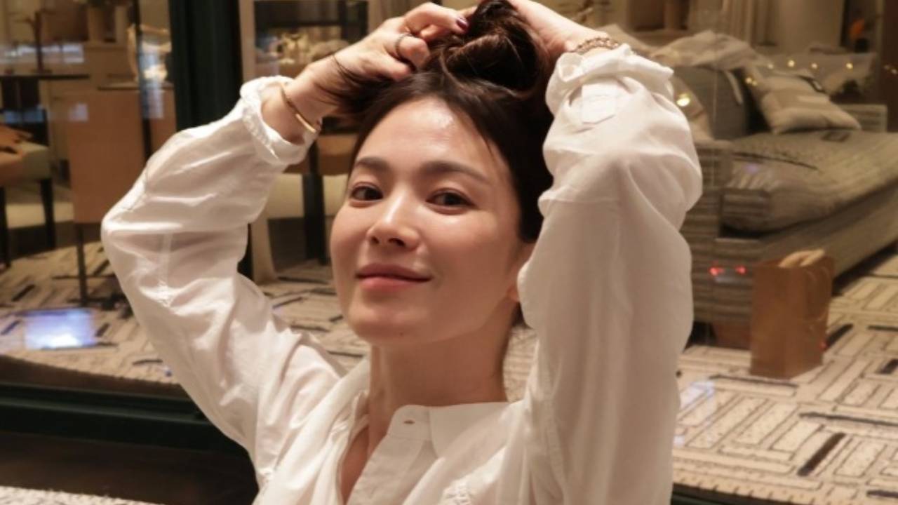 Song Hye Kyo thường chăm da thế này mỗi sáng, tuổi 40 mà vẫn trẻ đẹp như đôi mươi
