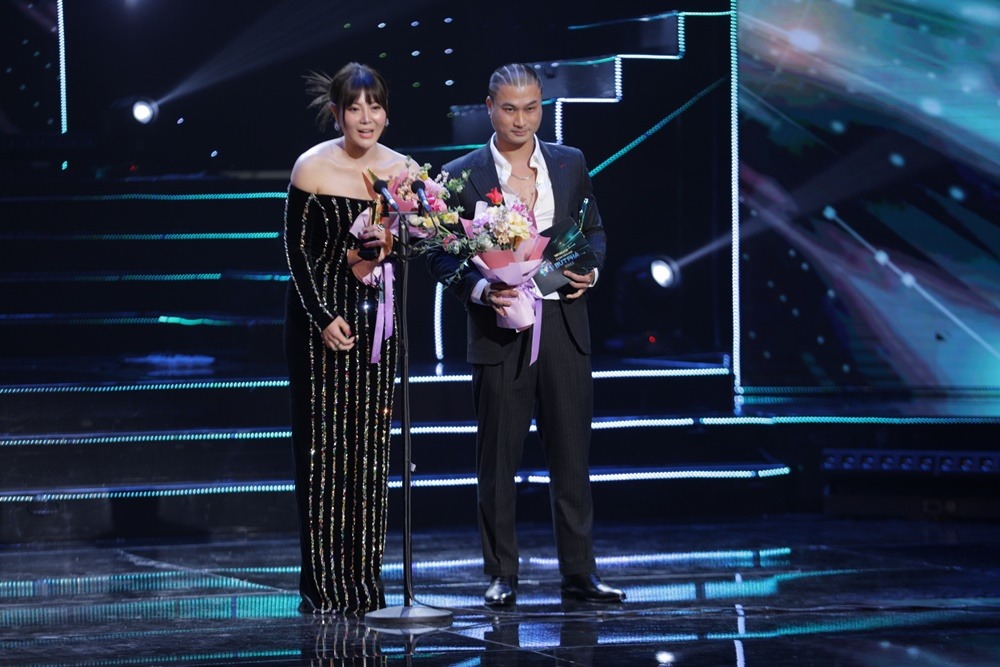 VTV Awards 2024: Độc Đạo càn quét loạt giải lớn, nam diễn viên xuất sắc nhất là cái tên không phải bàn cãi