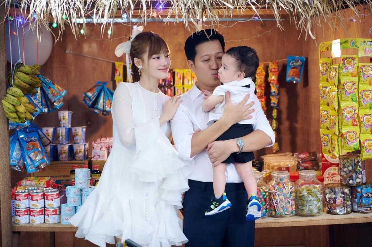 Nhã Phương hé lộ khoảnh khắc đặc biệt của con trai 16 tháng tuổi